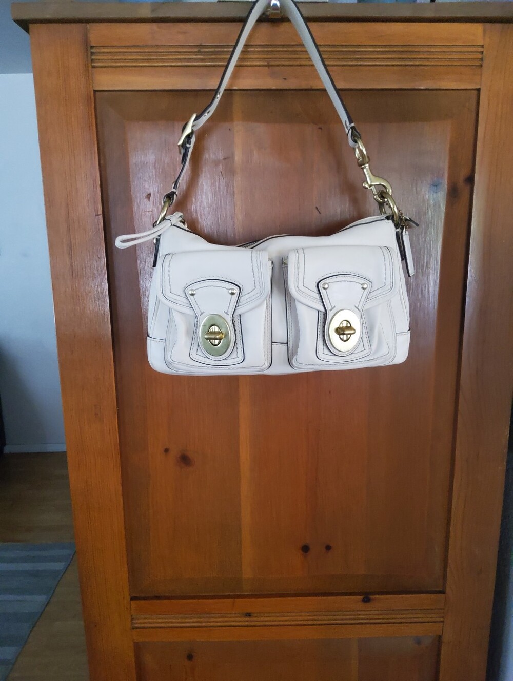 Authentic Coach Legacy Double Turnlock Shoulder Bag F12868 VGUC